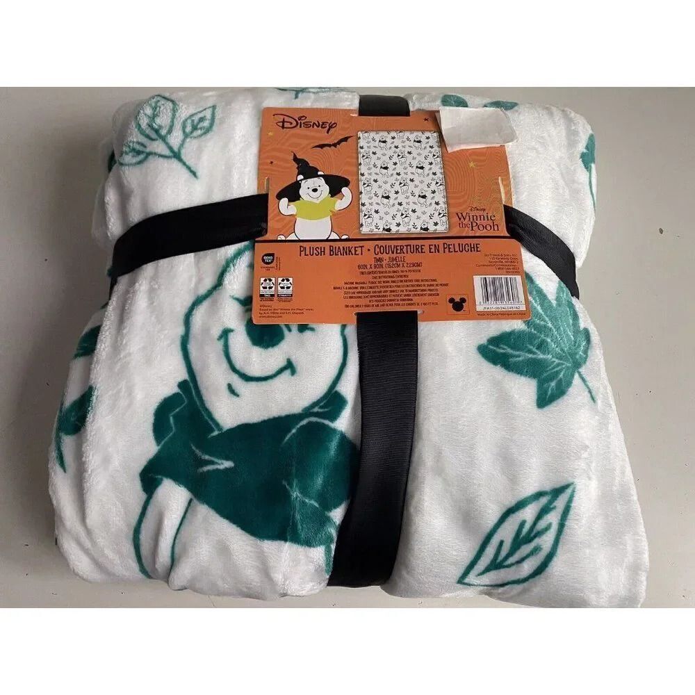 Disney Winnie The Pooh Halloween Fall Leaves White Teal TWIN Size‎ Blanket NEW
